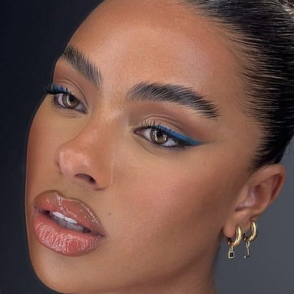 Bright and Beautiful: 6 Summer Makeup Looks to Elevate Your Style